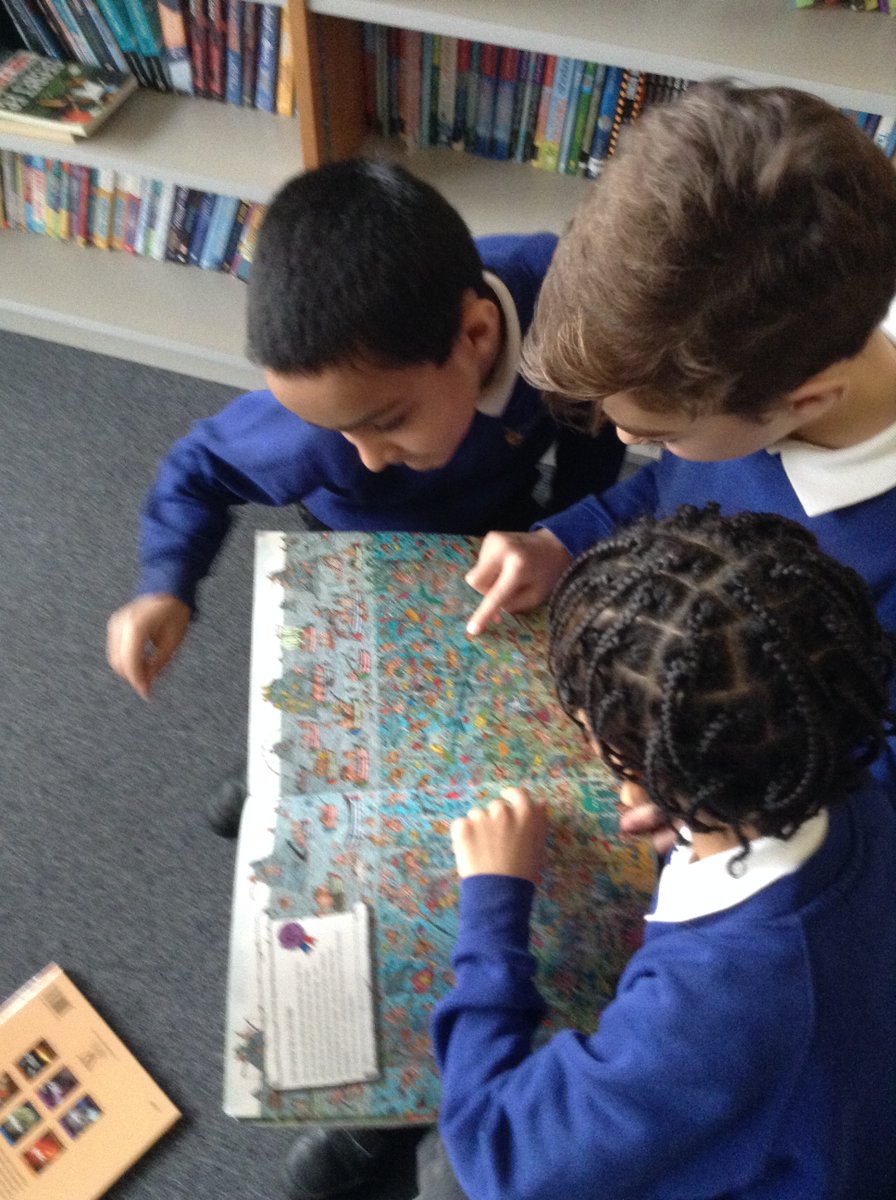 2C had an amazing time in the library today for Starbooks⭐! Juice 🥤, biscuits 🍪, books 📚 and parents. What more could you ask for! Thank you 2C parents for supporting your child to read and encouraging them to explore new texts. 📚📖 @HLC_Primary <a href="/mrscouzens1/">Mrs Couzens</a> <a href="/MrsBradshawHLC/">Mrs Bradshaw</a>