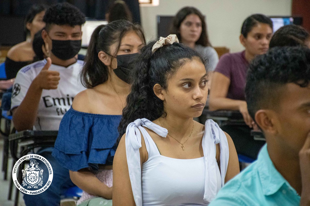 DAEunanleon's tweet photo. Capacitación de inducción sobre los Servicios Estudiantiles que ofrece nuestra Bicentenaria UNAN-León.

Dirigido a estudiantes de primer ingreso.

#VidaEstudiantil #AsesoríaAcadémica https://t.co/wKKvPts3cY