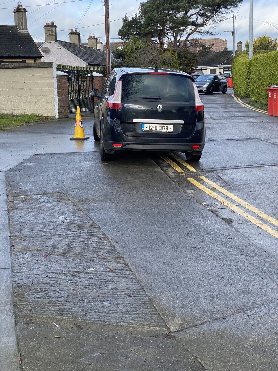 Mustn’t have seen the double yellows, cone or pavement <a href="/GardaTraffic/">An Garda Síochána</a> <a href="/DubCityCouncil/">Dublin City Council</a>