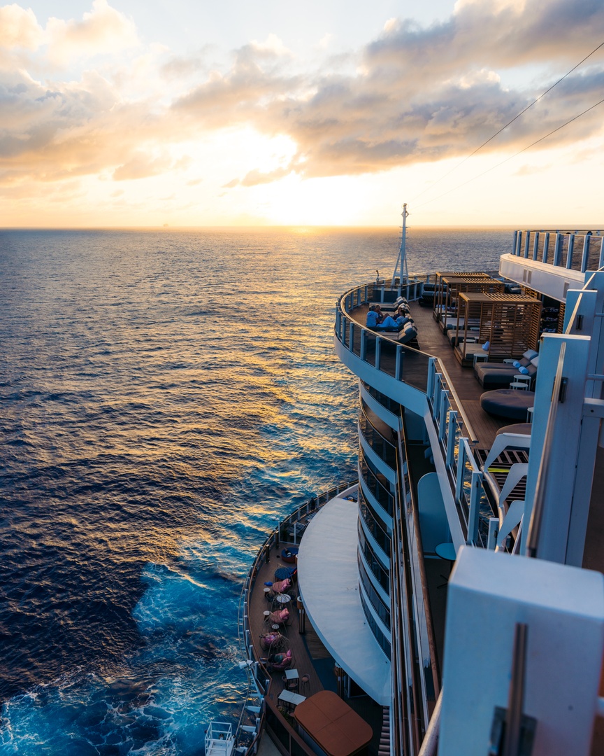 CruiseNorwegian's tweet photo. So this is what "walking on sunshine" means 😎 #CruiseNorwegian

🚢: #NorwegianPrima
📷: (IG) bradenstanley https://t.co/JvjQ9ve2hR