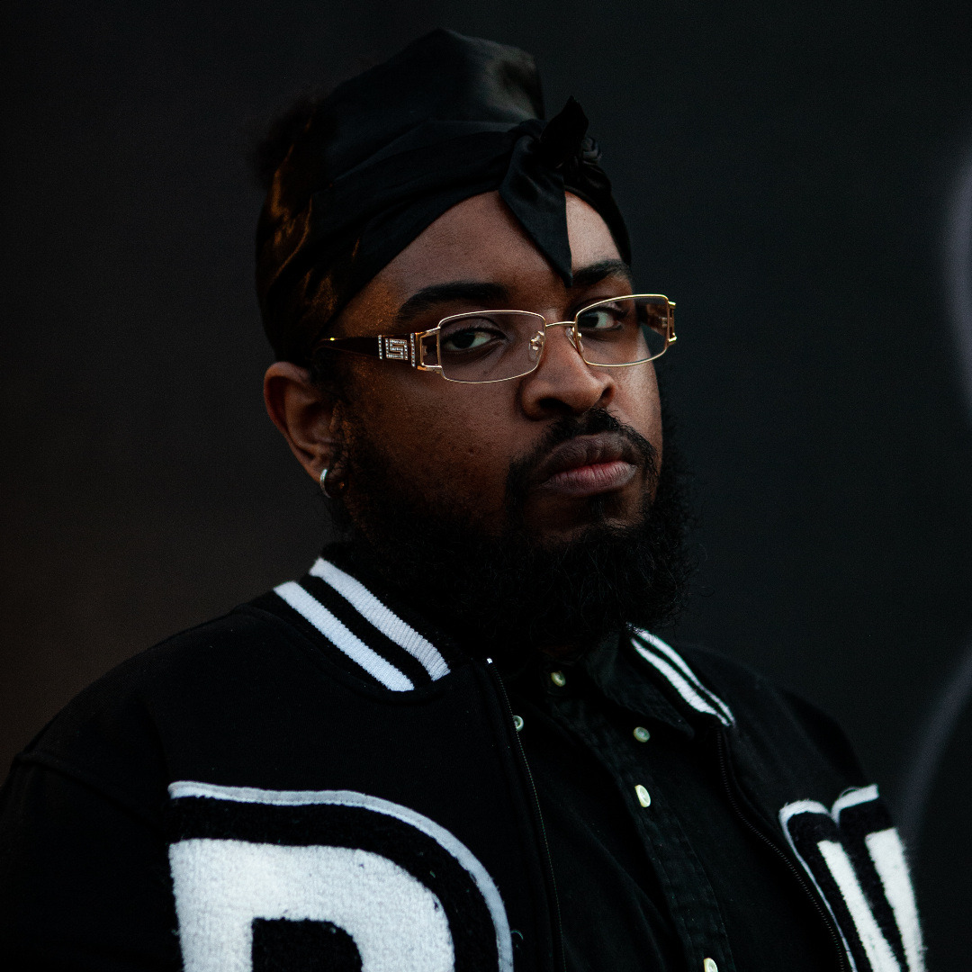 waves_static's tweet photo. "Vision always clear"
@dtthediety making moves - keep an eye out in Q2 for the start of the tide 🌊
https://t.co/YL0dqoFBcf
Photo credits to @jvlge
#photoshoot #studio #toronto #torontoartist #music #new #studiophotos https://t.co/rspNKOiC1h