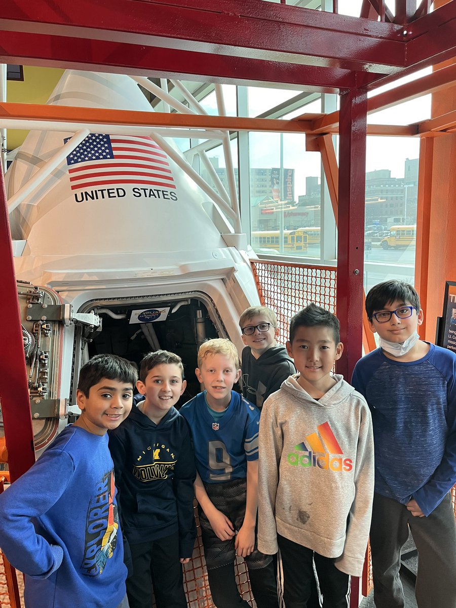 MrsDonberger's tweet photo. We are having a blast at the @misciencectr! So much to see and do!! @MsLeonNoviWoods @KidonsClass @Mrs_Collini @NoviWoods https://t.co/1yoILsHqmI