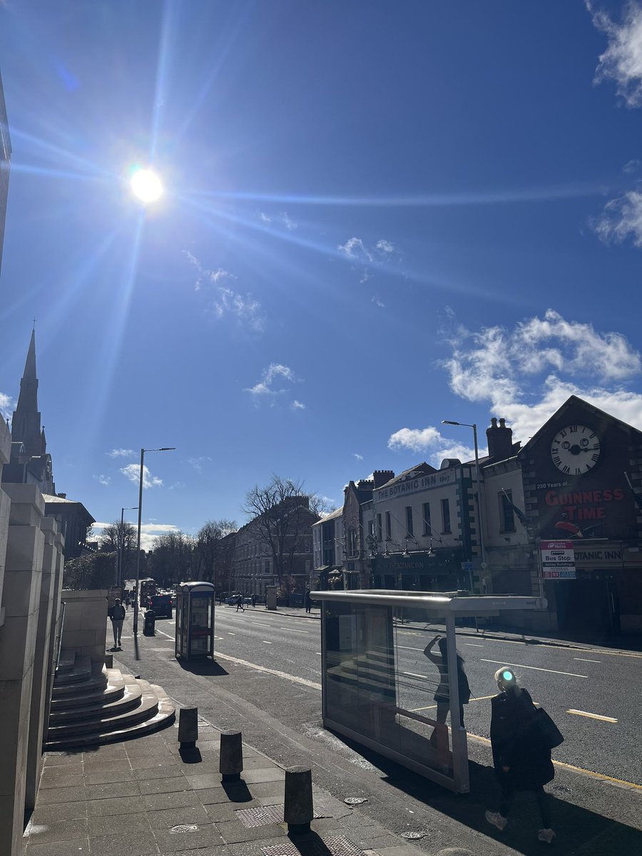 Its sunny now, lets guess the weather 2 hours later #QUBMScBlogger