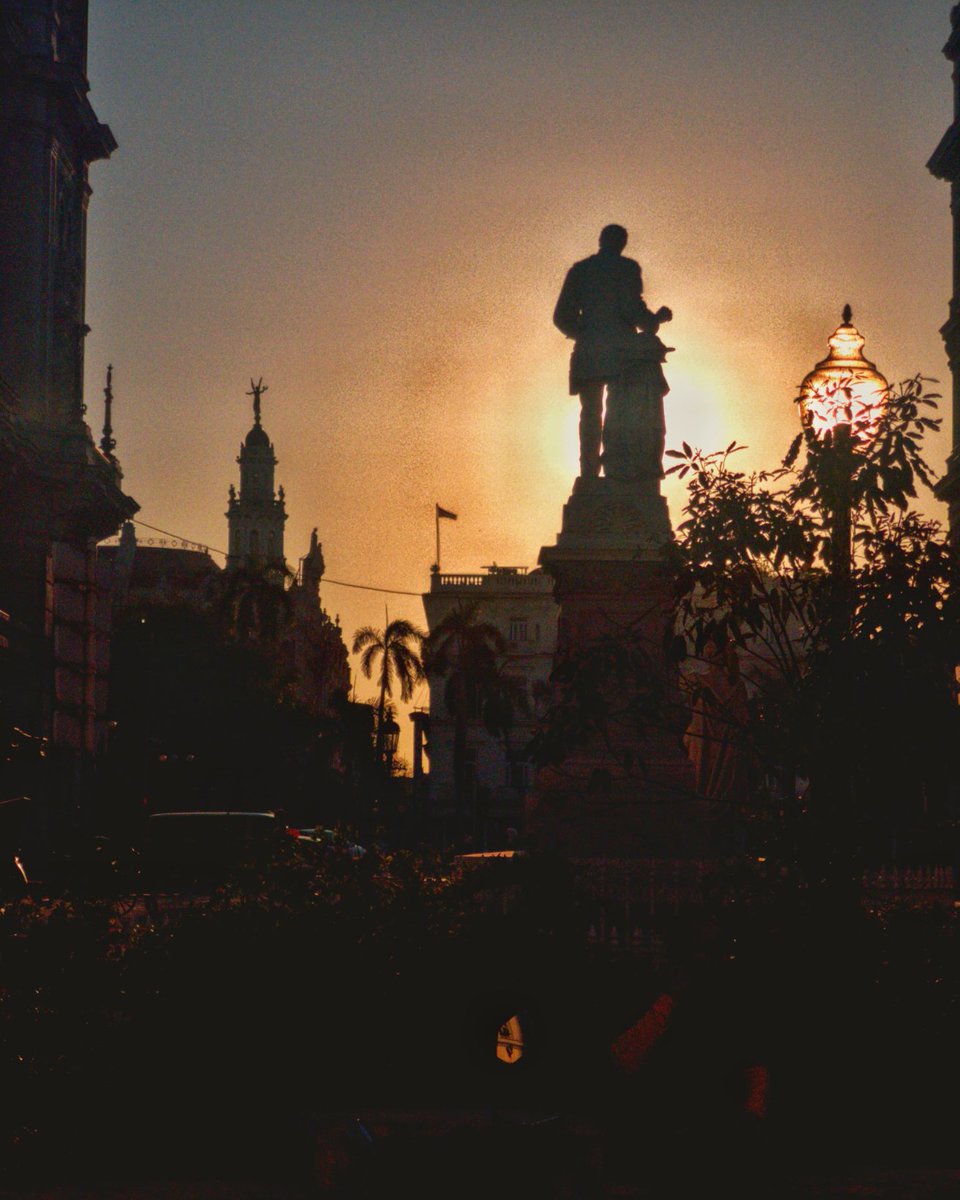 majomina's tweet photo. Otro ocaso
#HabanaVieja #LaHabana https://t.co/b9Jl7KYF53