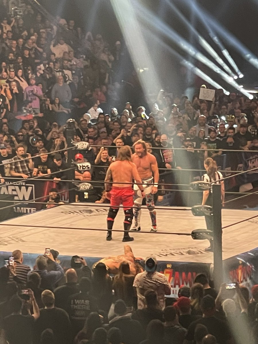 keithjguay's tweet photo. Two @cityofwinnipeg boys headlining the biggest wrestling show of the year in their home town @AEW brought the heat! #JerichovsOmega @KennyOmegamanX https://t.co/hEwhJxjKi1