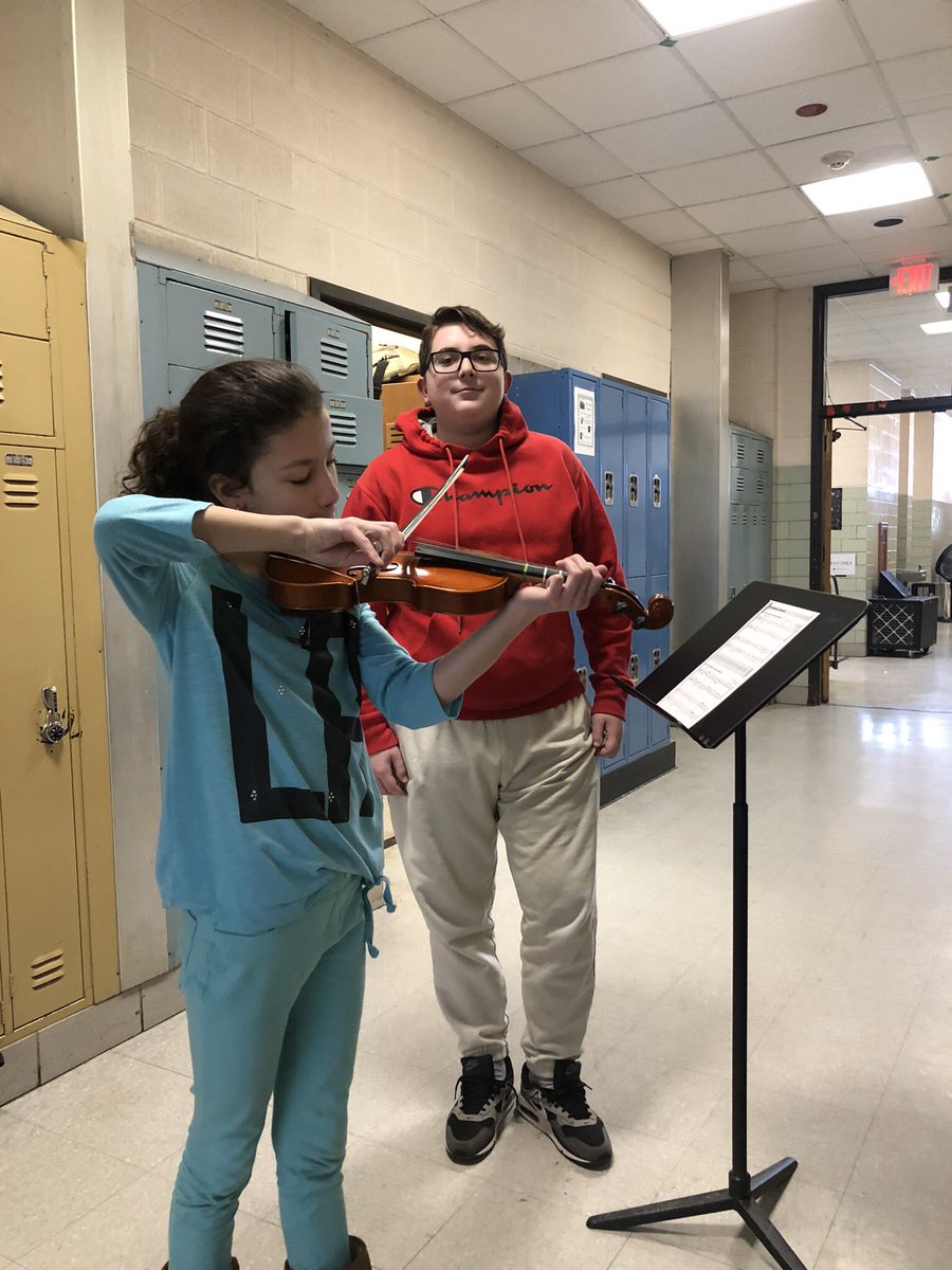 UnitesWorcester's tweet photo. Our new CIT program is developing our middle schoolers leadership skills while getting our beginning players focused support! #ArtsEd4All #ItsWhatWeDo @worcesterpublic  @masscultural https://t.co/ECHVFHBqg4