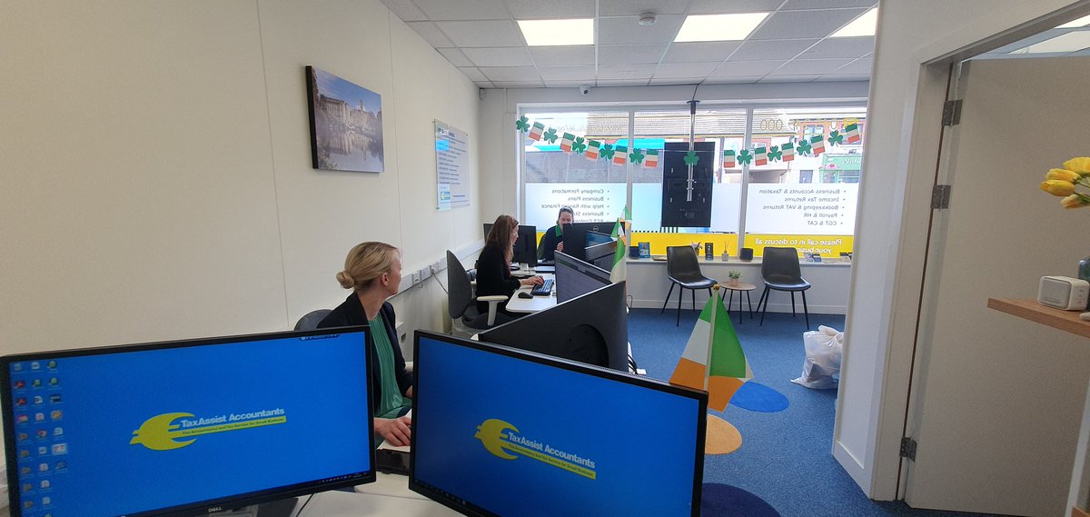 TaxassistN's tweet photo. Looking forward to the fantastic Newbridge parade https://t.co/znm1cee35T