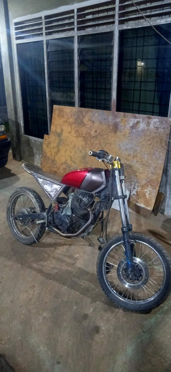 ghost_costum's tweet photo. Hasil 90 % gl pro style tracker
#motorcostum #tracker https://t.co/YdzWMorWOg