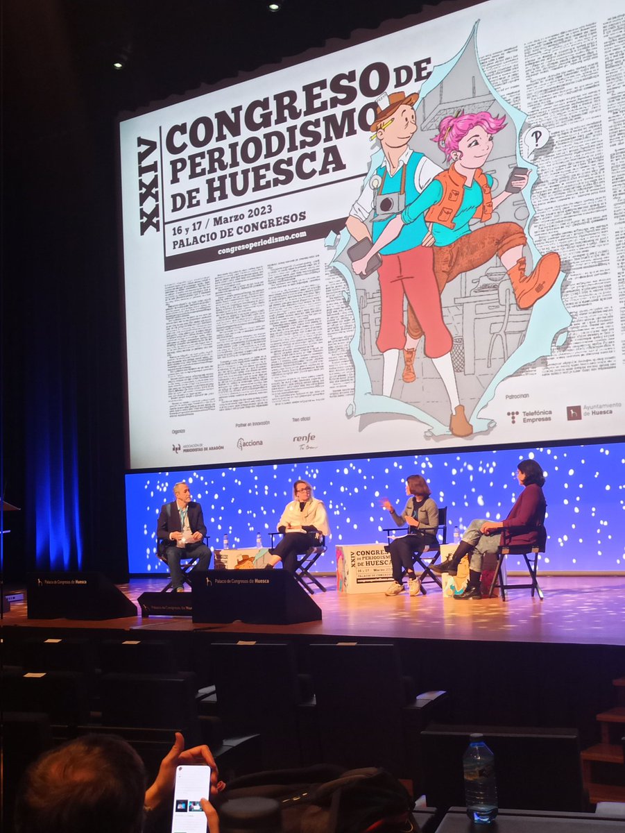 Master_ElMundo's tweet photo. "La democracia asediada por la desinformación", se denomina el debate llevado adelante ahora en el #CongresoHuesca https://t.co/fhhmKNtjjn