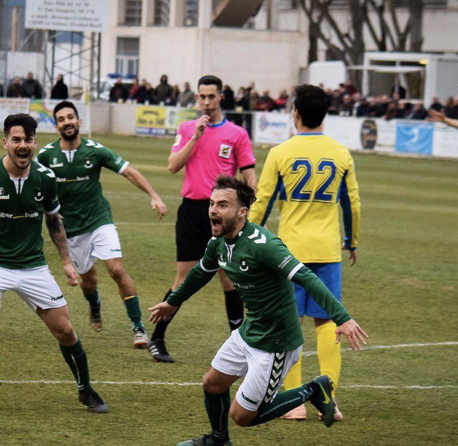 CD_Toledo's tweet photo. 💭 ¡Algunos 𝘳𝘦𝘤𝘶𝘦𝘳𝘥𝘰𝘴 🆚 @Cflasolana! 🔙

#SiempreCDToledo 💚⚪️ https://t.co/HlJl3jIKw0