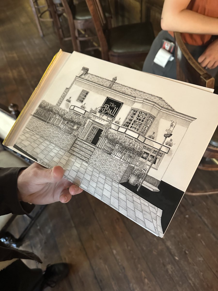 BullHighgate's tweet image. Cheers to our talented local artist Matt for beautifully capturing the essence of our beloved pub! We can't thank you enough for bringing our little corner of the world to life on paper! 
#SupportLocalArt #PubLove
#TalentAppreciation #Art #Highgate #N6 #TheBull
#Pub #Local