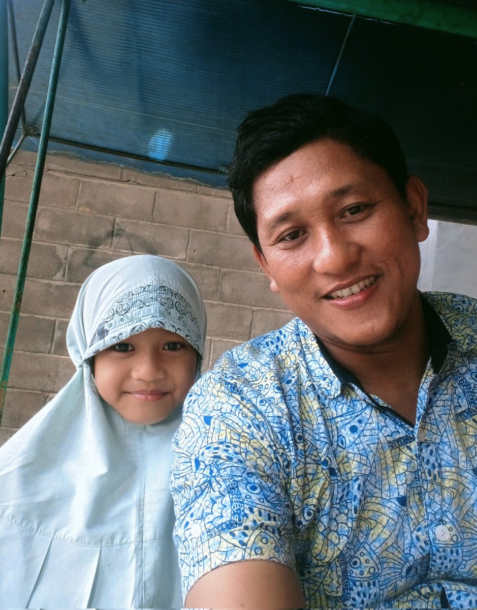 toplesbiru's tweet photo. Allahumma Bariklii Fii 'Aulaazdii Waahfathhum Wa Laa Tathurra Hum Waarzukna Birrohum. 
Artinya: “ Ya Allah, limpahkanlah kebaikan yang banyak kepada anak-anak hamba, jagalah mereka dan jangan Engkau celakakan mereka. Karuniakanlah kepada kami ketaatan mereka.. 🤲
#Nindya #Laitsa https://t.co/N5Pirox4b1