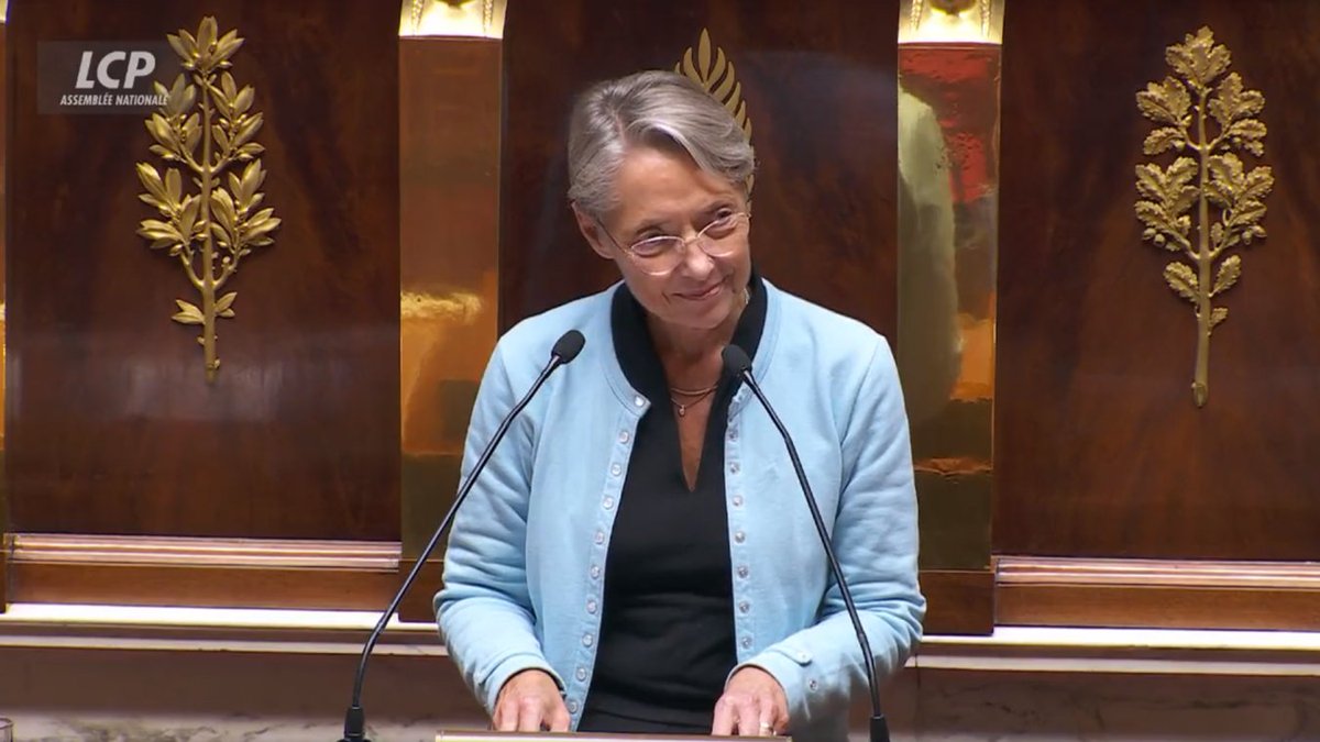 À la mobilisation de millions de citoyen•nes,
À 8 français•es sur 10,
Aux syndicats qu’il a méprisés,
ce gouvernement répond en dégainant les 3 seuls chiffres auxquels tient son pouvoir : 49.3.
Honte et indignité dans l’exercice d’Etat.
#Retraites