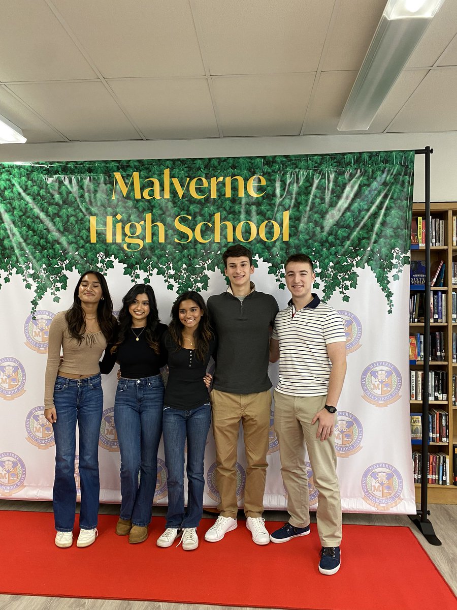 Lorna R. Lewis tweet media