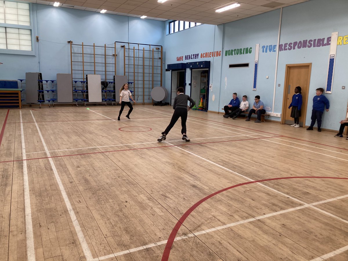Clare_Rugby_DO's tweet photo. Another fantastic day of school delivery for @Scotlandteam #schoolweek. Today I was at @KingsOakSchool working with P5, P6 & P7. Plenty of rugby talent on show!! #EveryonesGame
@GWRFC_Official @caitlyn_haldane @ActiveSchoolsIC https://t.co/8NHPBMpsb9