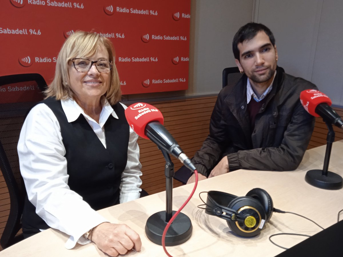 RadioSabadell's tweet photo. 🔊 ÀUDIO #AlMatí | Avui a la secció #ElCubBlanc descobrim l'exposició de la Càndida Bracons "Escorça, la pell dels arbres' que es pot veure a l'@Ac_BellesArts
🗣️ "Cada arbre és un univers, que canvia en el pas del temps i ens invita a contemplar"
▶️ https://t.co/nsEIh63wKg https://t.co/baHE1znaEi