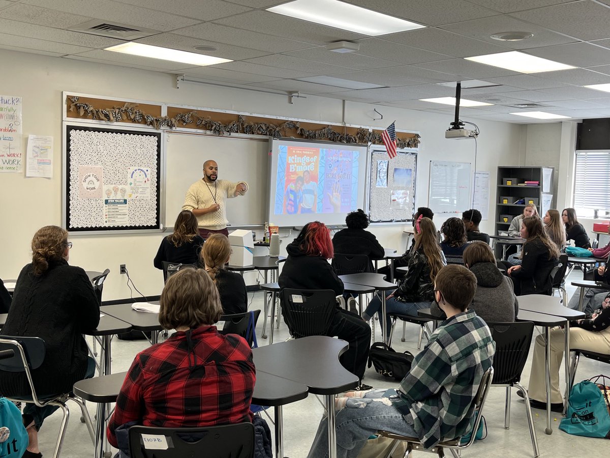 Students attending a workshop with Guest Author R. Eric Thomas @ LitCon Vol 5.  #aacpslitcon #aacpsawesome