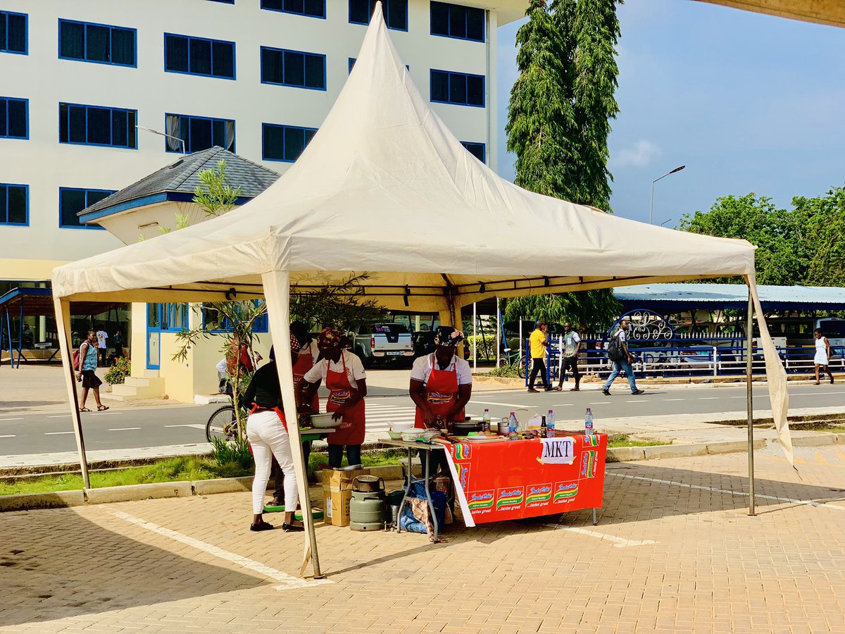 uccabs_official's tweet photo. Cooking competition as been part of the activities for the 29th Business School Week celebration 🎉 is ongoing 🥳

Our chefs are hot 😂
Who wins this competition? 
#ucc #uccabs https://t.co/bKgAl09CM6