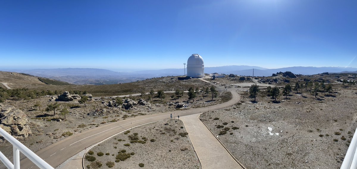 The view of the great 3.5m telescope at <a href="/CalarAltoObs/">Calar Alto Obs.Astr.</a> from the balcony of the 2.2m.