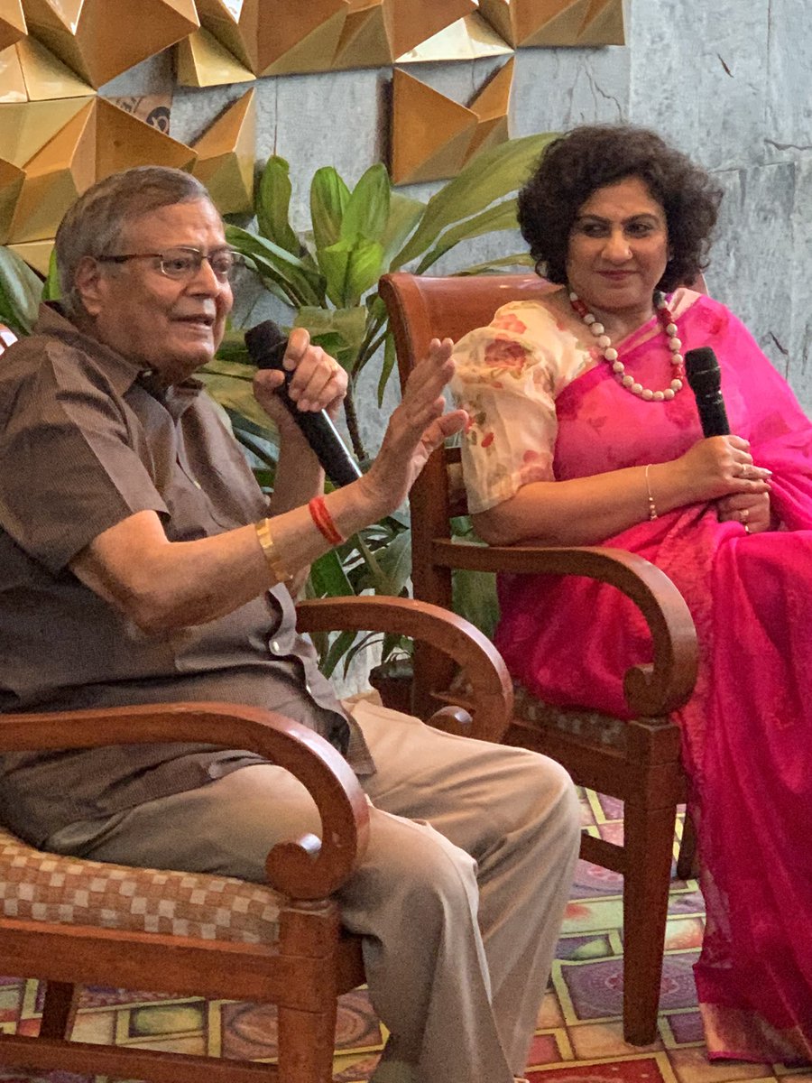 FoundationPK's tweet photo. Kalam Meerut with author @SurenderMPathak in conversation with @mehranshu Ehsaas woman of Meerut. Welcome Note and Vote of Thanks by Ms Anshu Mehra. Ms Dalal felicitated the author. @JagranNews https://t.co/ydJxvVVATV