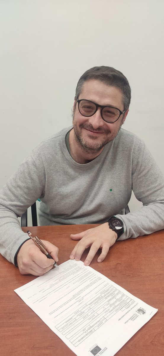 Farmacia Poniente tweet media