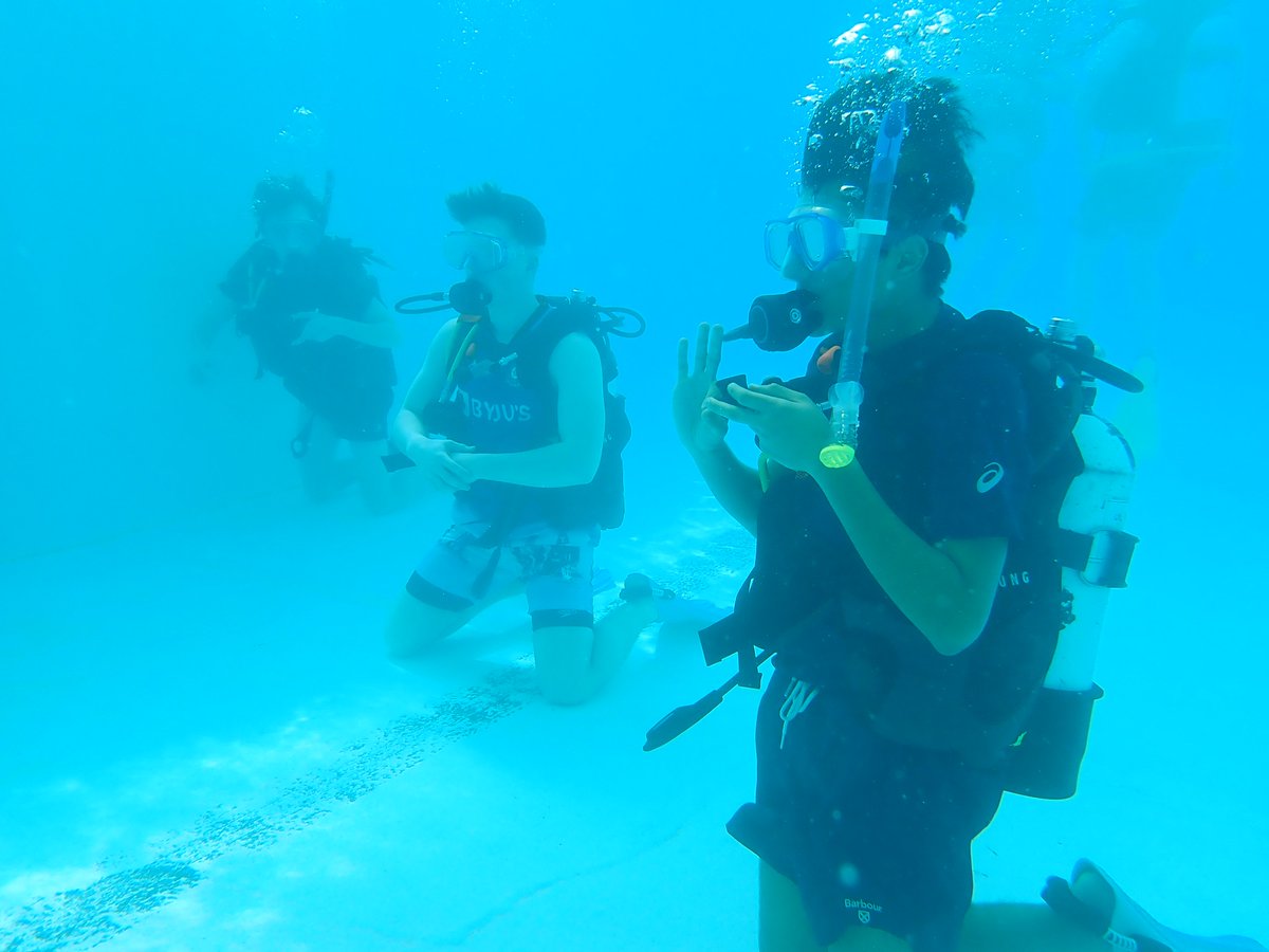 AdventuresAtRBC's tweet photo. Final diving session before the Scuba Squad arrive in Malta. Such a fun and yet cathartic adventurous activity - and that's just in the pool! Ship wrecks and plane wrecks here we come! https://t.co/nHXSXxNpWg