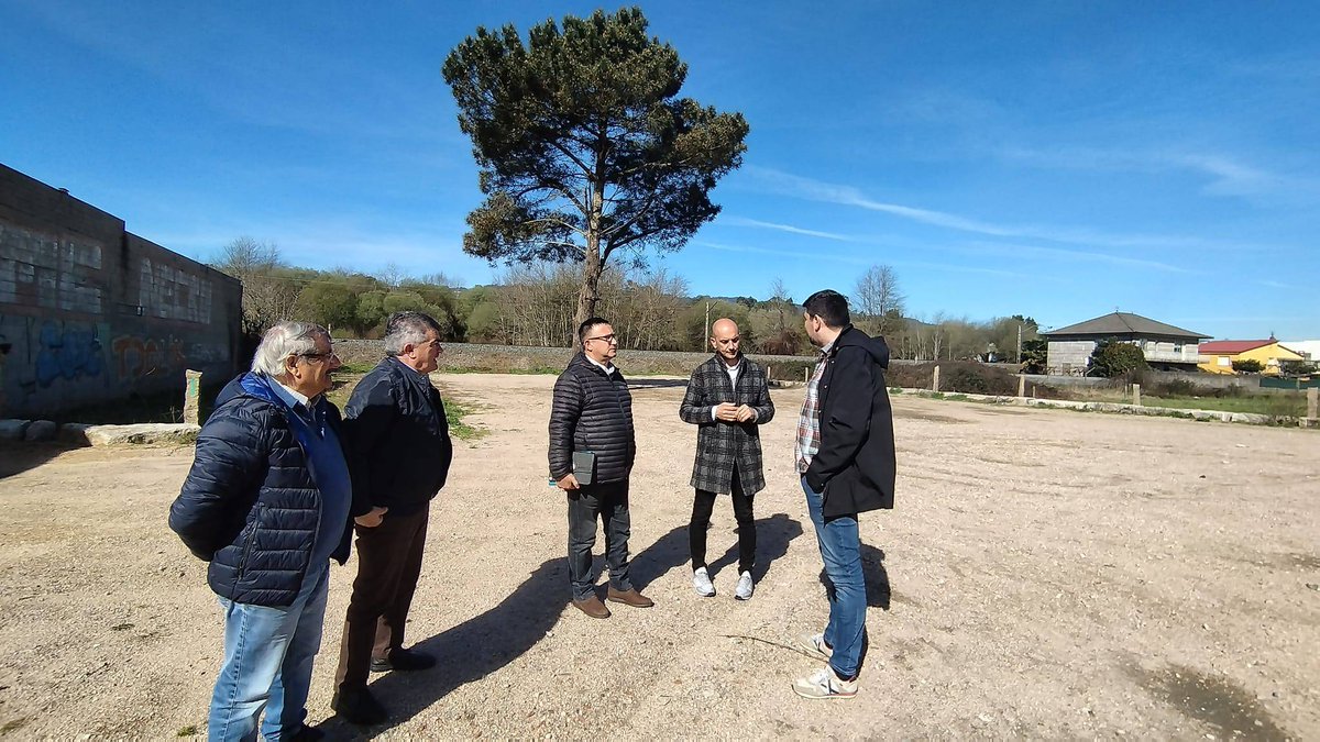 Las #autocaravanas tendrán un espacio en el casco urbano de O Porriño (Pontevedra)... cadenaser.com/galicia/2023/0…