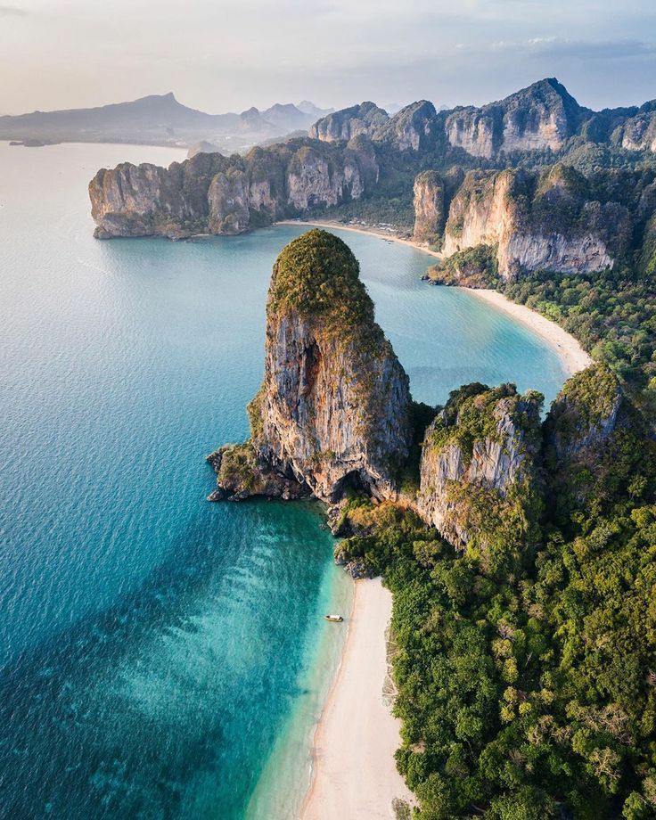 discoveraworld's tweet photo. 📍 Krabi, Thailand https://t.co/xLUe0kaCb6