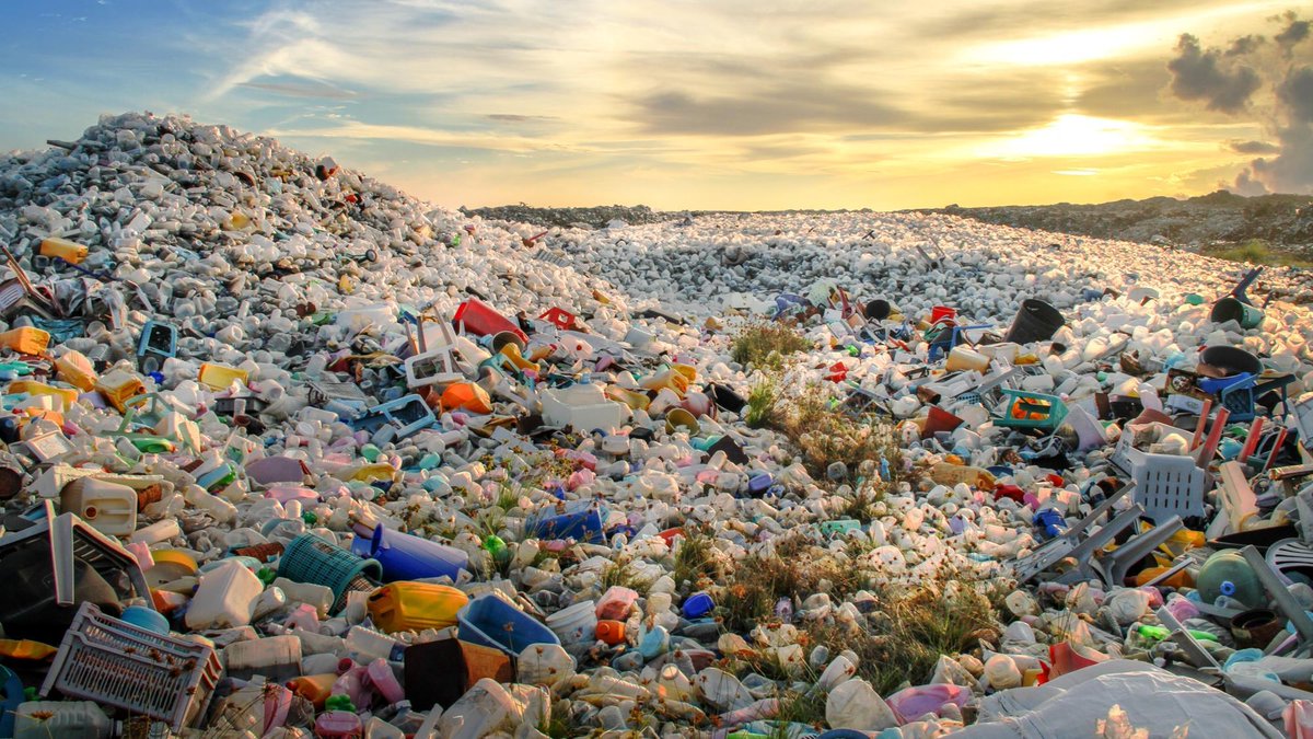 Did you know that #BuiltEnvironment is the 2nd largest consumer and contributor in plastic pollution and of the 400m+ tons of plastic produced each year, less than 9% is effectively recycled?
 
#EcoFriendly #BuiltEnvironment #WasteReduction #Sustainability