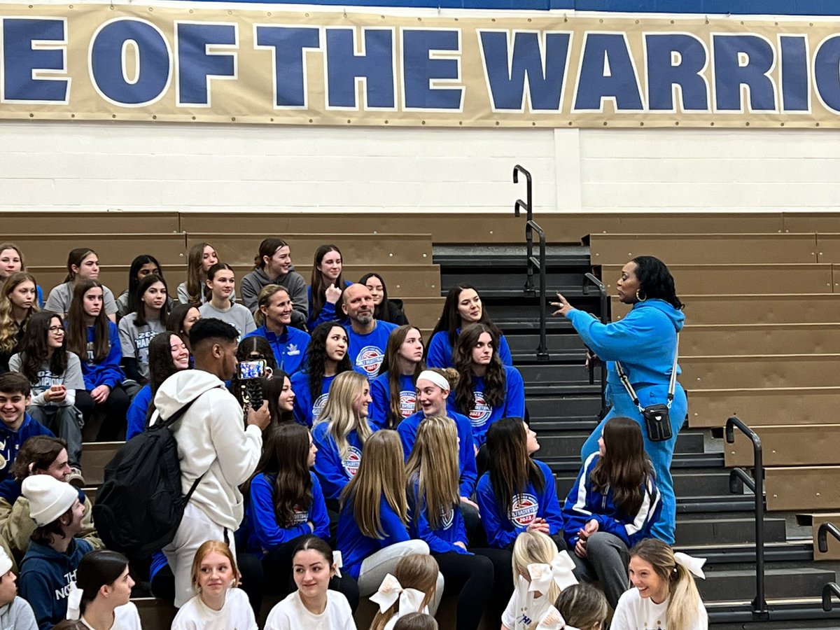 SchroederSports's tweet photo. And there is nothing like a full dose of @PrimetimeBall_ to make your day better!  Many Thanks for helping highlight our athletes, coaches and school!  (We will send the invite earlier next time 🥴) @SchroederHS https://t.co/2rlyuKDe26