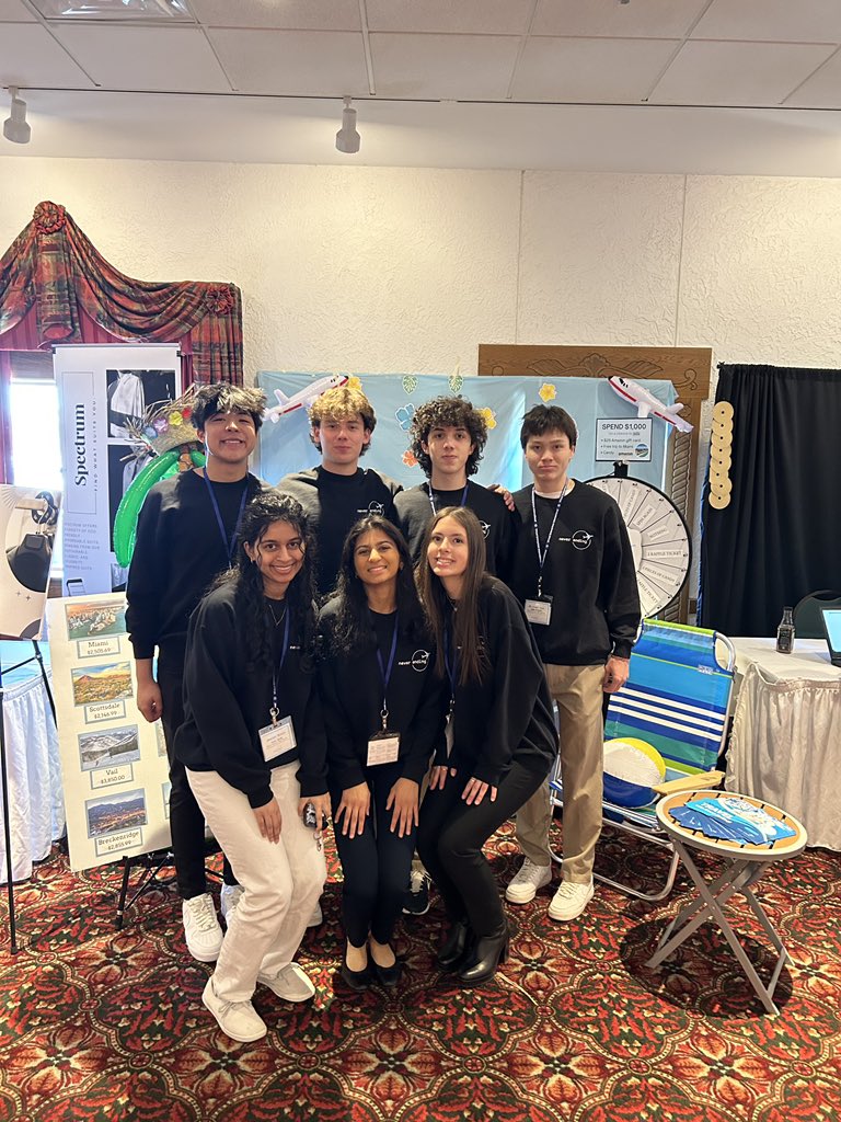 neverendingve's tweet photo. Tuesday's trade show was a success!
We had tons of fun getting to know our customers and help them find the perfect vacation. Very special thank you to our trade show team, staff, and of course, all of those who stopped by our booth! https://t.co/h1bhKamBhR