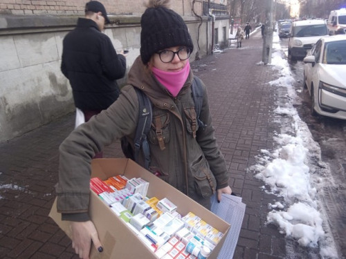 IUBloomington's tweet image. More than a year after the invasion of Ukraine, graduate student Dafna Rachok reflects on her return to her native country and the work she's done to help others, such as co-coordinating the Ukrainian Territorial Defense Force.
bit.ly/3JEXTij