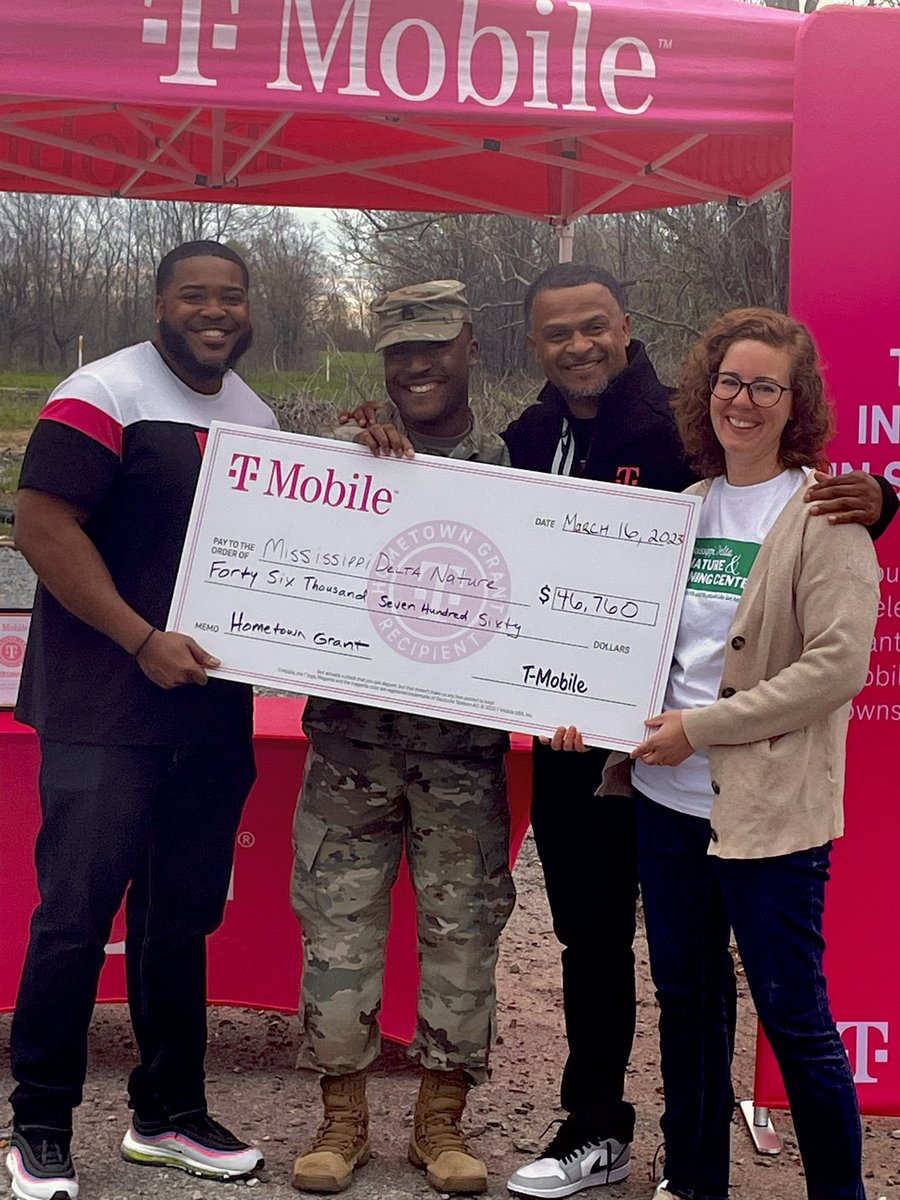 Dee Mathews tweet media