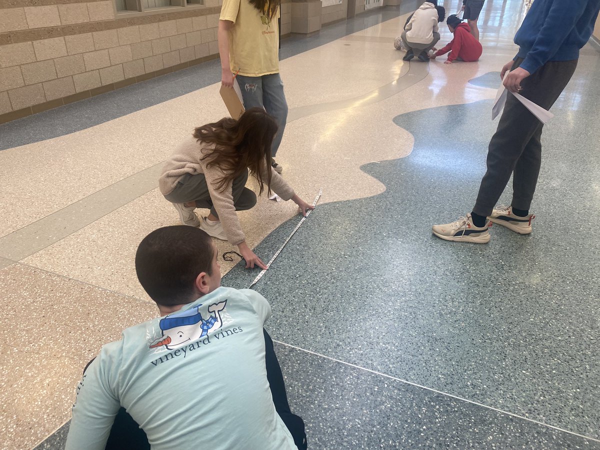 duxstem's tweet image. Today students tested paper airplanes to learn more how different designs and builds can effect time, distance and direction! Students had to work together to collect data. Next class we will find the average time and distance for each plane! #stem #paperAirplane #futureEngineers