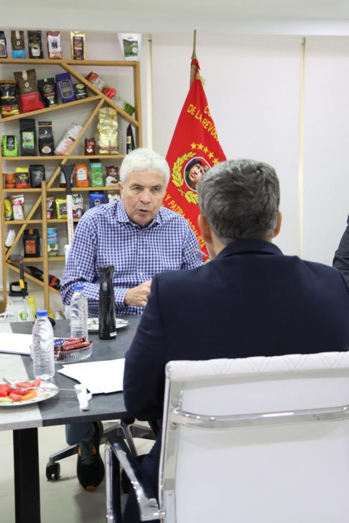 #EnFotos | Sostuvimos un encuentro con el Sr Alexis Bonte, representante de FAO en Venezuela para tratar temas de cooperación, entre ellos el fusarium, fiebre aftosa y banco de semillas.