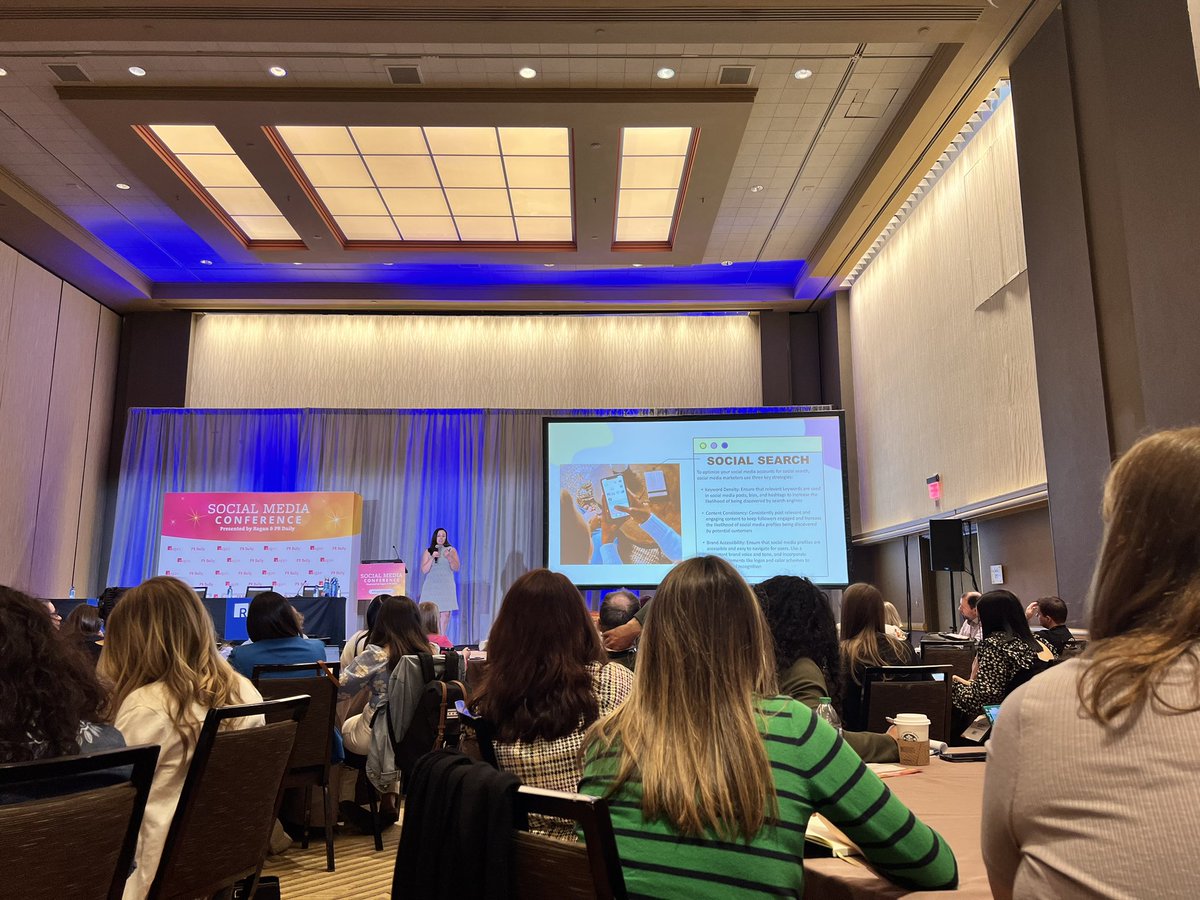 BethYoung82's tweet photo. Great takeaways during today’s session about upcoming social media trends by Katie Yun from @Nationwide. Thanks for the terrific recap, Katie! #ConsistencyIsKey #RaganDisney @RaganComms https://t.co/QTpoMU8cXT