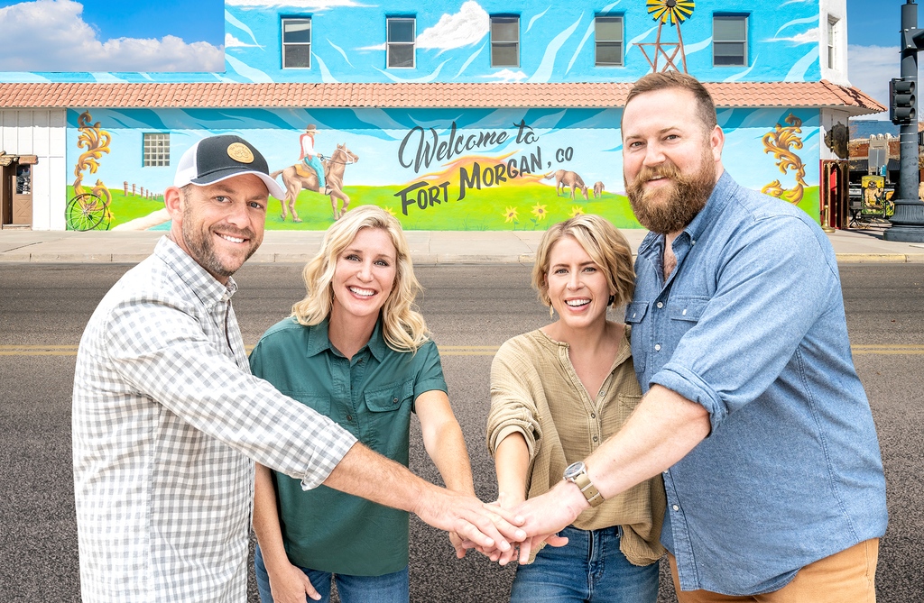hgtv's tweet photo. Are you ready for double the HGTV star power?!?!!

Ben &amp; Erin Napier and Dave &amp; Jenny Marrs are traveling to Fort Morgan, CO for their next whole-town renovation.

#HomeTownTakeover premieres Sun, April 23, at 8|7c #OnHGTV

Details &amp; full talent lineup: https://t.co/Z9pI8bLC0z https://t.co/JGGQ1gRW5e