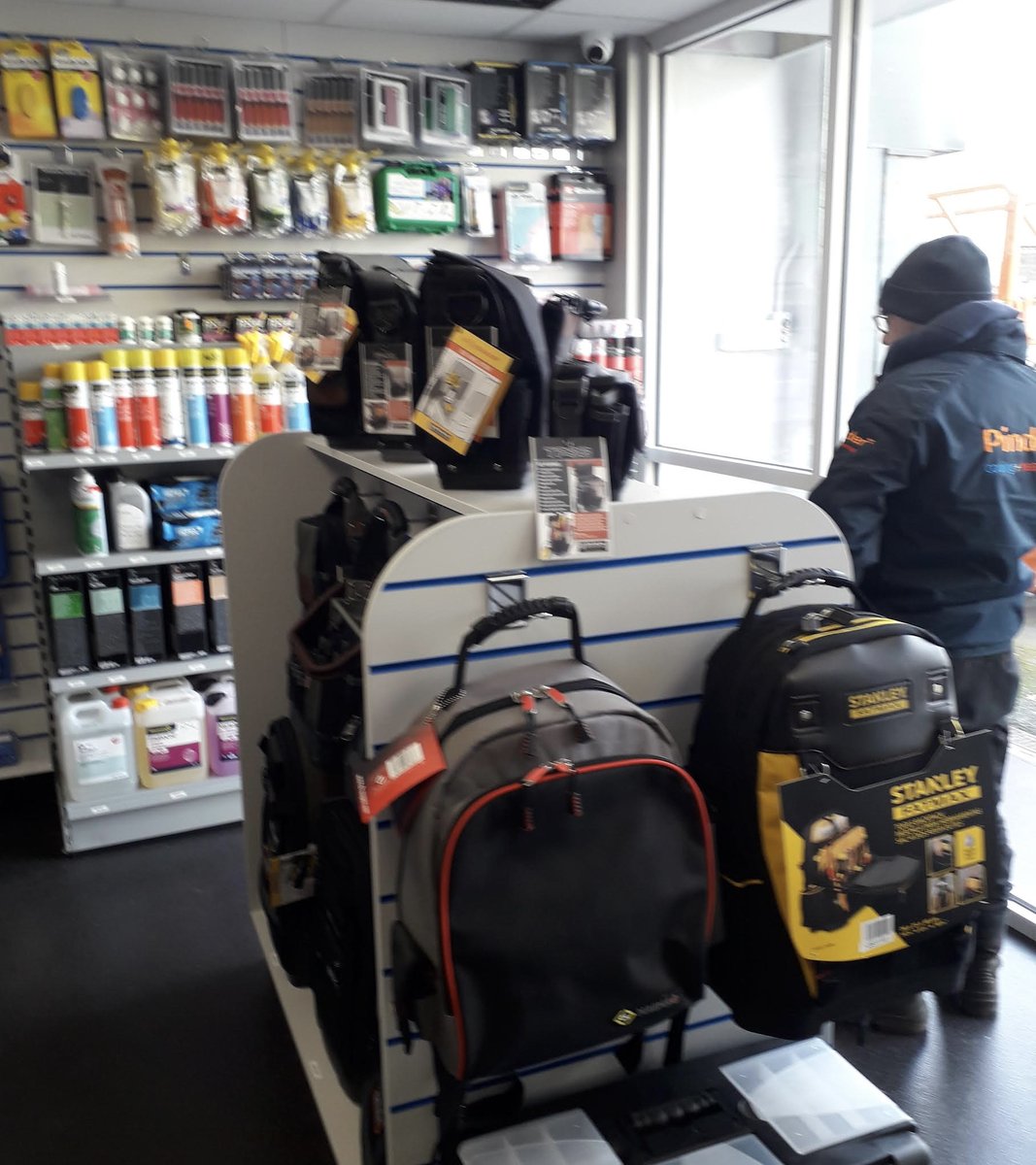 fswuk's tweet photo. FSW Bradford is all coming together nicely - after the branch expansion and revamp, the newly expanded trade counter is now fully stocked and merchandised. Looking good, FSW #Bradford!
bradford@fsw.uk.com | 01274 664 900
#WestYorkshire #HVACR #FSWuk https://t.co/bxg0MZeTok