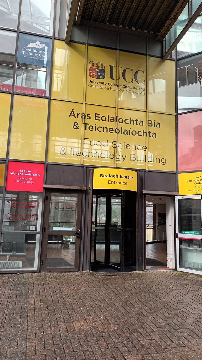 niamhskitchen's tweet photo. Thank you to @sam_cushen for inviting me in to @fnsucc to hold a practical session on @iddsi levels for dietetic students.
Top tip......taste the food especially after fortifying and test again according to #iddsi
#dysphagia #collaboration #texturemodifiedfood #taste https://t.co/danbL2R0vc
