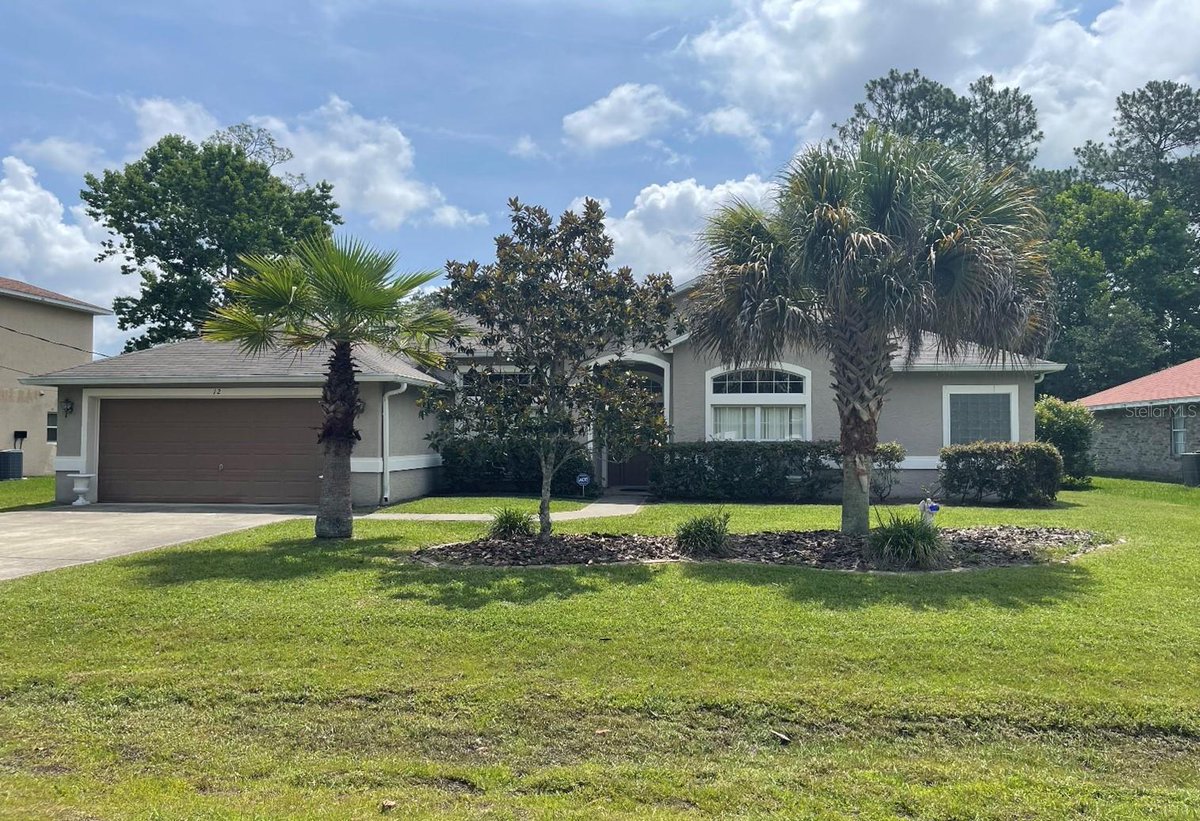 Fall in love with this 3 BD/ 2 BA in Palm Coast. Call, text or direct message me for more info.  cpix.me/l/165710119