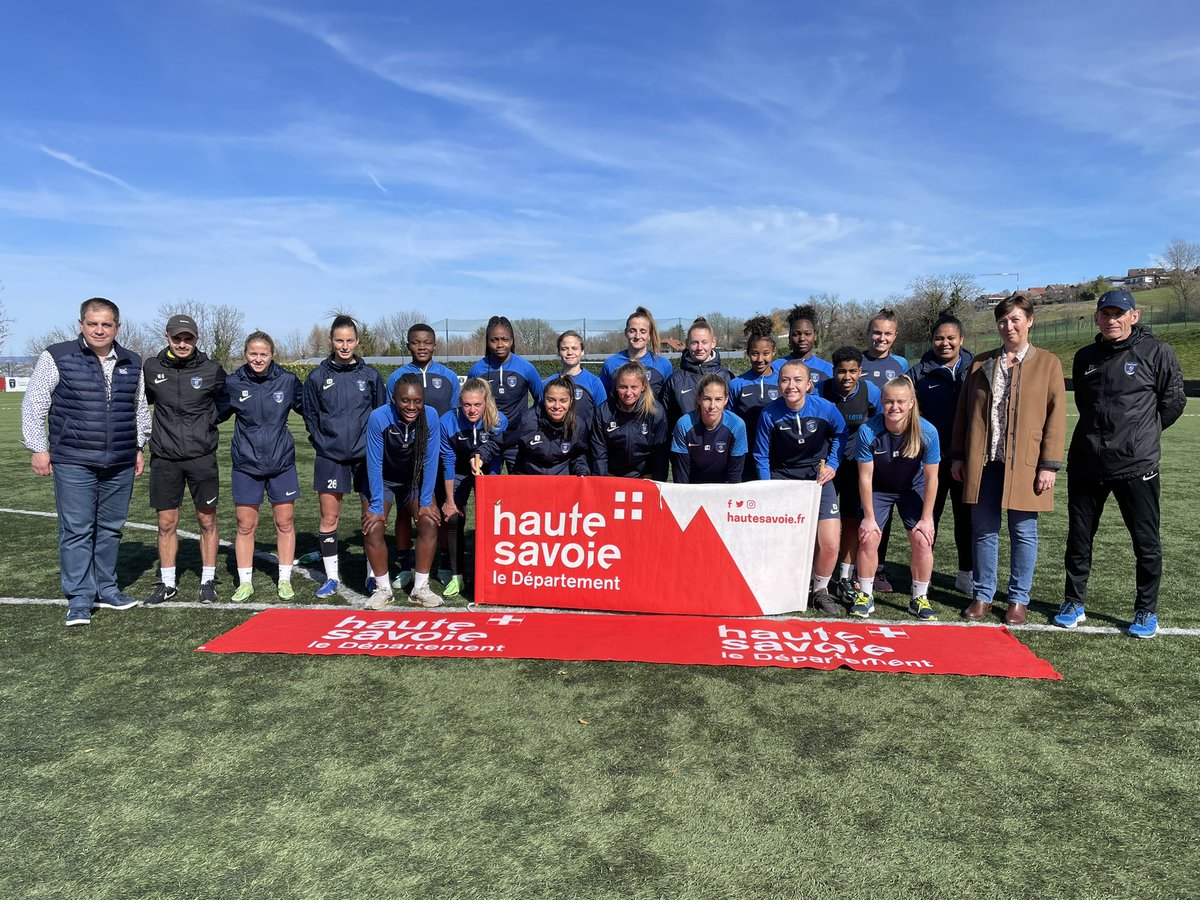 Soutien du <a href="/Dep_74/">Département de la Haute-Savoie</a> à l’équipe de Thonon Evian Grand Geneve #tegg qui sera samedi en demi finale de la @coupedefrance contre le PSG <a href="/ThononEvianFC/">Allez Thonon Evian !</a> <a href="/Baud74Baud/">BAUD</a> #football