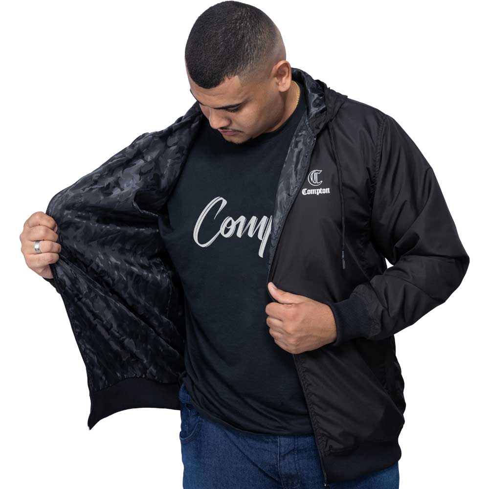 comptonBrasil's tweet photo. Já conferiram o corta vento com forro camuflado? 
disponível em tamanhos G1, G2 e G3
https://t.co/6fwHHxLVn9 ✅
Site Oficial ®

#comptonbrasil #compton #usecompton #cortavento #moda #streetwear https://t.co/I7X2ydMjiR