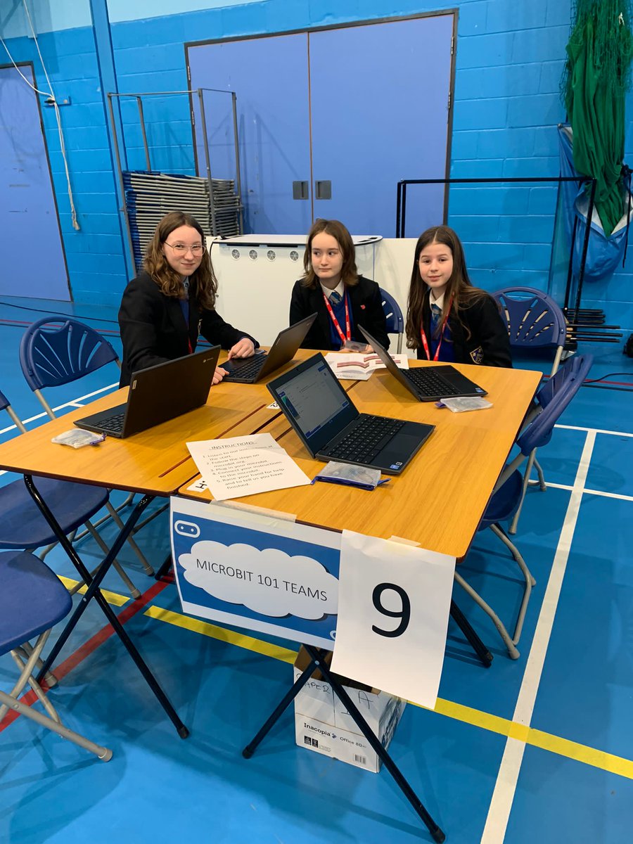 BishopChalComp's tweet photo. Primary Computing Day, featuring drones and E-Sport activities at @JHNCC_Solihull. Our heartfelt congratulations go out to the exceptional and marvelous Year 8 and 9 students who flawlessly conducted the sessions. Special thanks to @UkHado #BCComputing @BishopChalloner https://t.co/p2M8JCTfpb