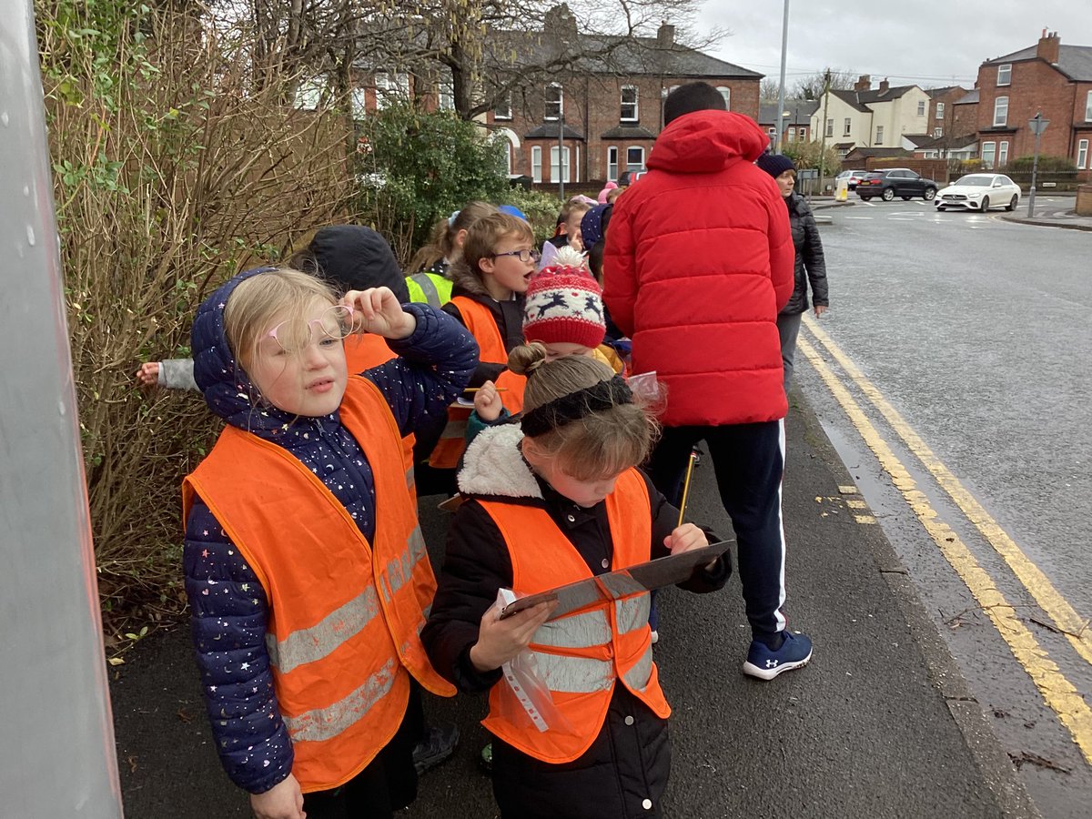 Year 2T LTPA (@year2tltpa22) on Twitter photo We had fun exploring our local area today for our Geography field trip! We looked at how the land had been used and spotted lots of shops! #Geography <a href="/BrightFuturesET/">Bright Futures Educational Trust</a> We had fun exploring our local area today for our Geography field trip! We looked at how the land had been used and spotted lots of shops! #Geography <a href="/BrightFuturesET/">Bright Futures Educational Trust</a>