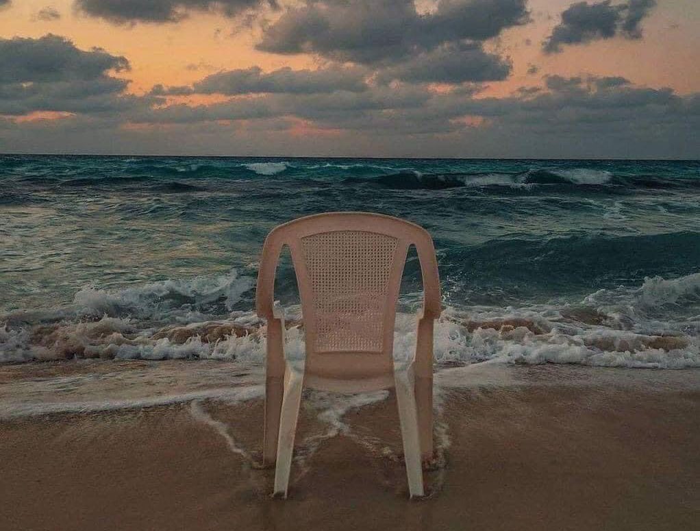 make11wish11's tweet photo. “Sometimes you just need a break in a beautiful place alone, to figure everything out💙." https://t.co/SVCX59VycL