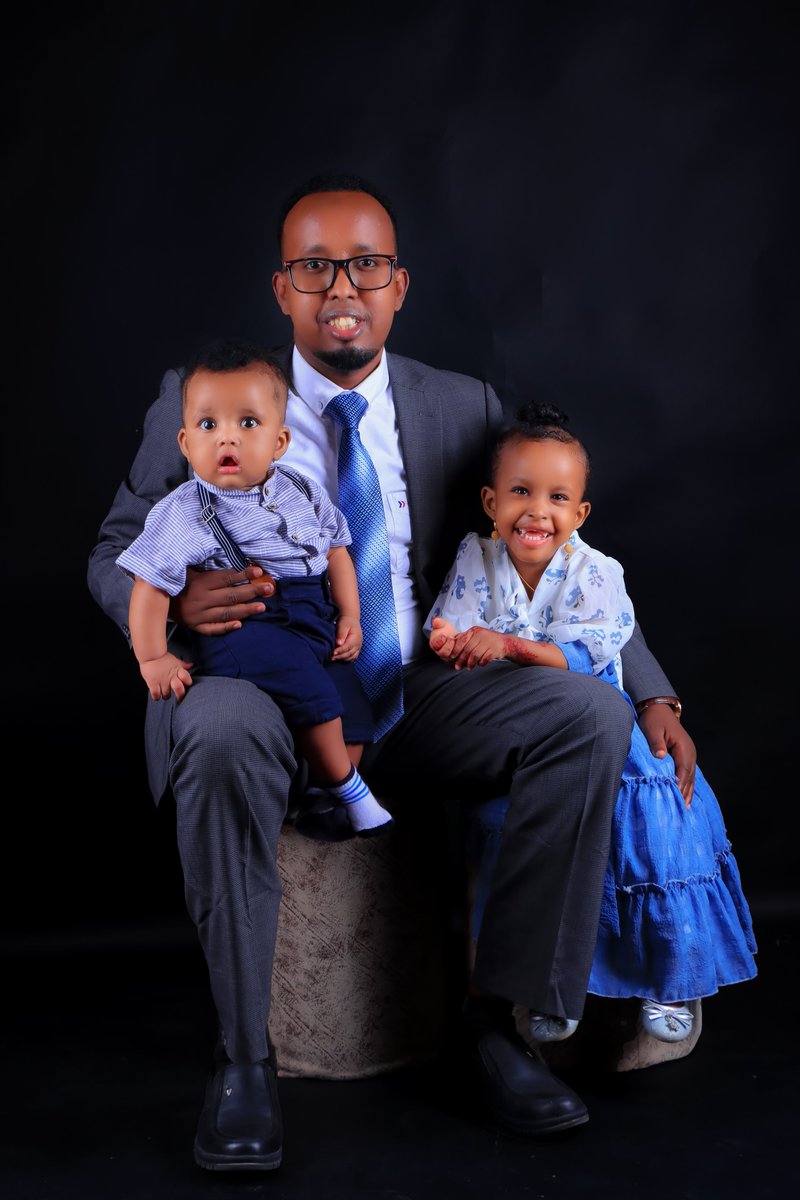 5 years of love, togetherness, and endless support. Happy 5th anniversary and here's to many more years of happiness together, my Queen <a href="/RasmiQuenna/">Rasmi Garcadde</a> ❤️