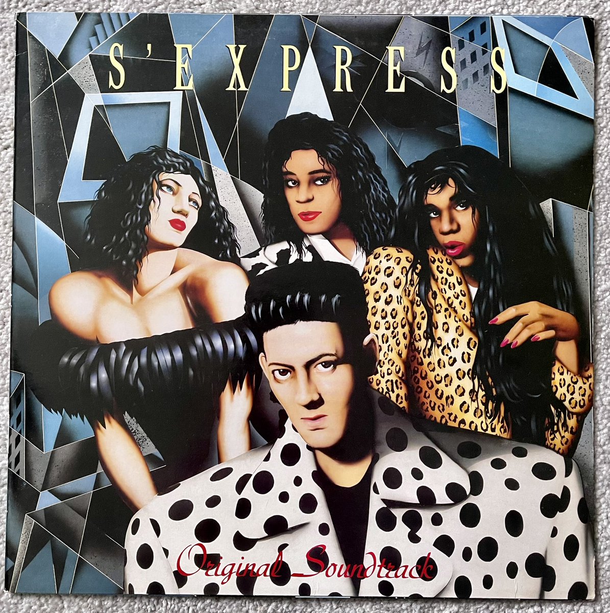 Poplifer73's tweet image. Hey Music Lover!
S’Express “Original Soundtrack”.
1988 Rhythm King Records.
@markmoore01 
#SExpress #MarkMoore #NowPlaying #Vinyl #RhythmKingRecords #RecordCollection #ThursdaySoundtrack