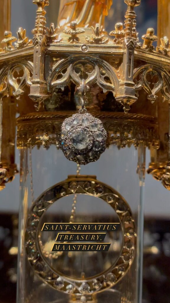 herman_nick_'s tweet photo. #diamonds #scintilating @schatkamersintservaas @visitmaastricht https://t.co/lNmk1DCvds https://t.co/RWOvMjY3PM