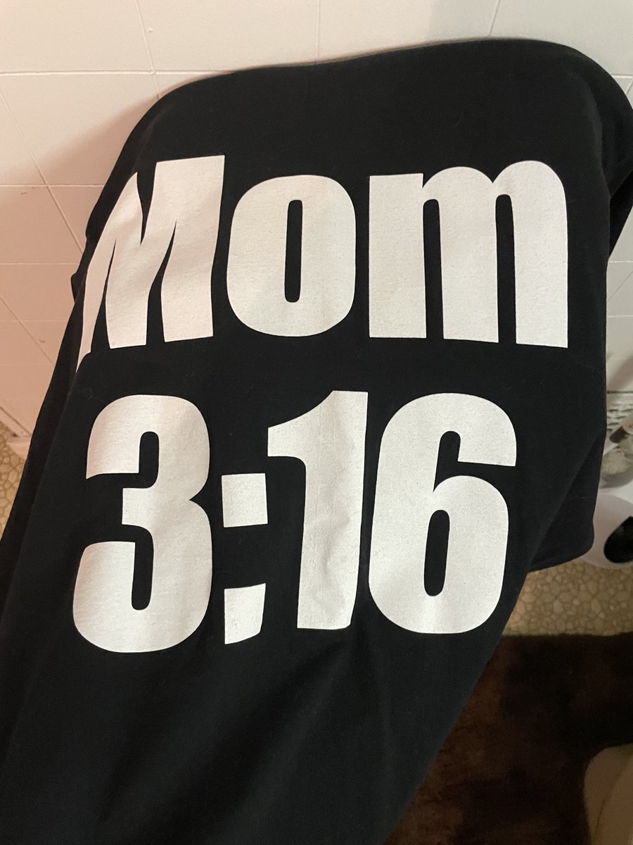 Sara Singerhouse tweet media