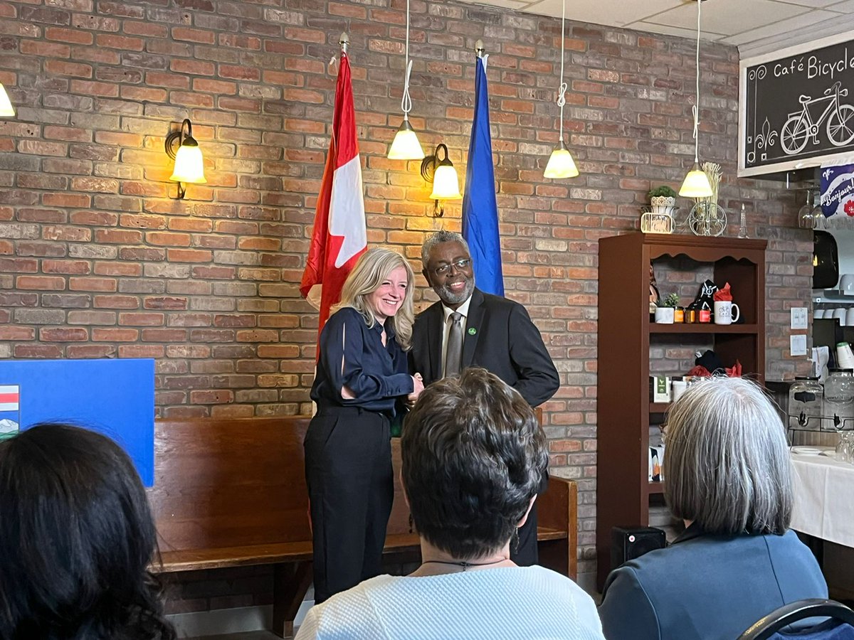 Professor Andy Knight has received the Queen Elizabeth II Platinum Jubilee Medal for  his service to the province.